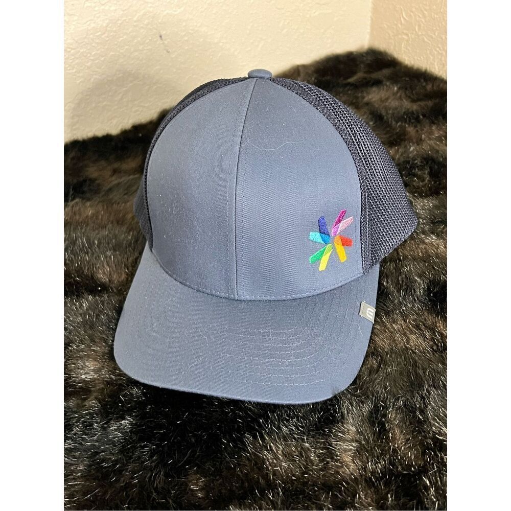 Travis Mathew Trucker Hat Men's blue Flexfit Stylish Cap